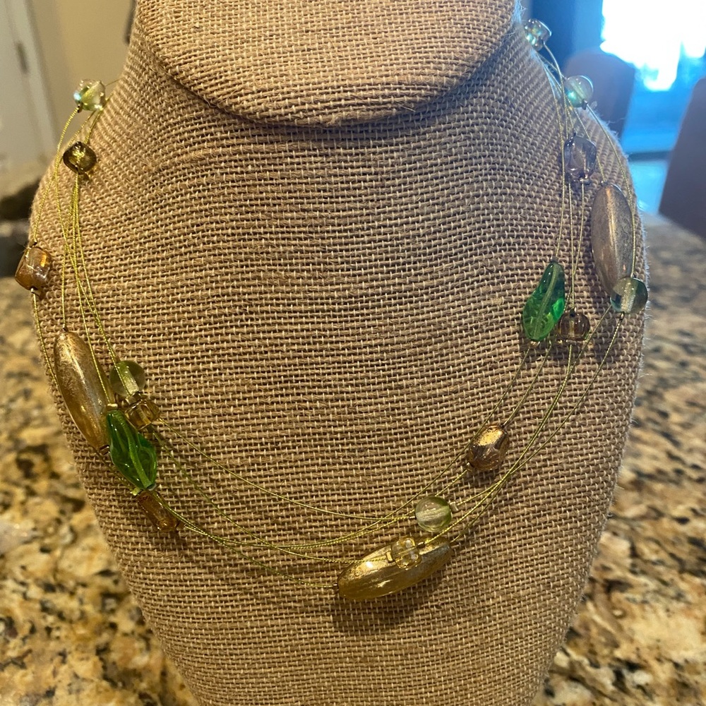 Green and gold necklace